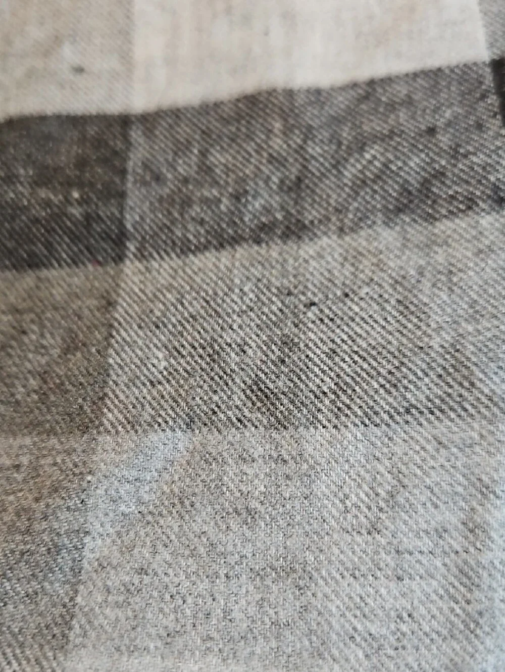New 4  STANDARD SIZE Brooklinen Gray Plaid PILLOW CASES 2 Patterns